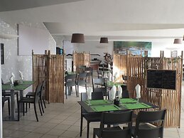 Logis Hôtel le Clos Saint-Loup