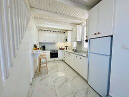 Lilu Villa 1 With Private Pool and Seaview