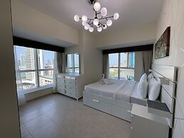 Marina Marvel Room Elite Residences
