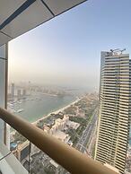 Marina Marvel Room Elite Residences