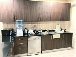 Marina Marvel Room Elite Residences