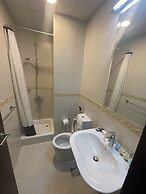 Marina Marvel Room Elite Residences