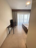 Marina Marvel Room Elite Residences