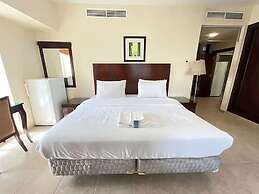 Marina Marvel Room Elite Residences