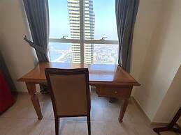 Marina Marvel Room Elite Residences