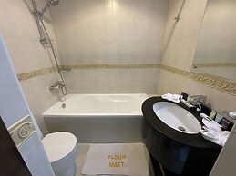 Marina Marvel Room Elite Residences
