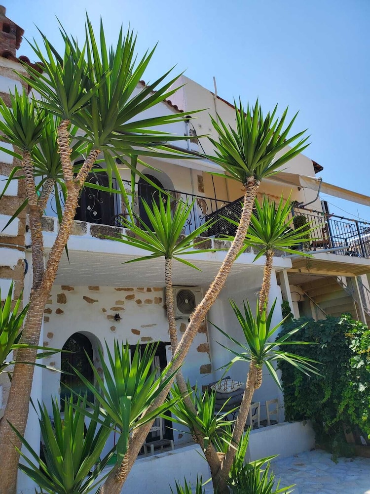 Beit Petra Chania