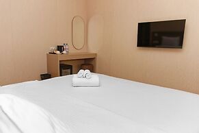 Aston Hotel