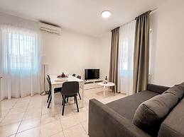 Pinia apartments