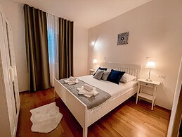 Pinia apartments