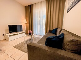 Pinia apartments