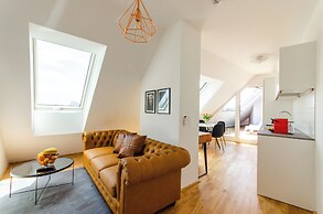 Grand Quarters City Residence
