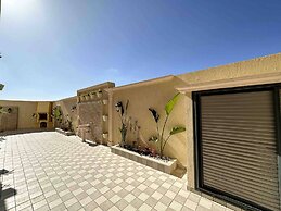 Luxury Villa, Central Ac, Bbq, Ideal For Events