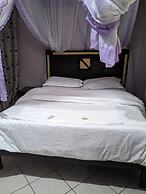 Madola Hotel