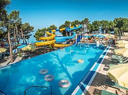 Sunny Makarska by Valamar