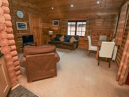 24 Lakeside Drive