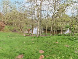 24 Lakeside Drive