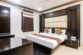 FabHotel Rayplus