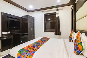 FabHotel Rayplus