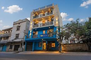 Fabhotel Prime Residency