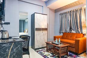 Fabhotel Grey Inn
