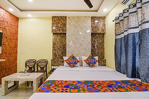 Fabhotel Divine Chariot