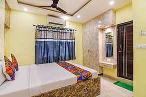 Fabhotel Divine Chariot