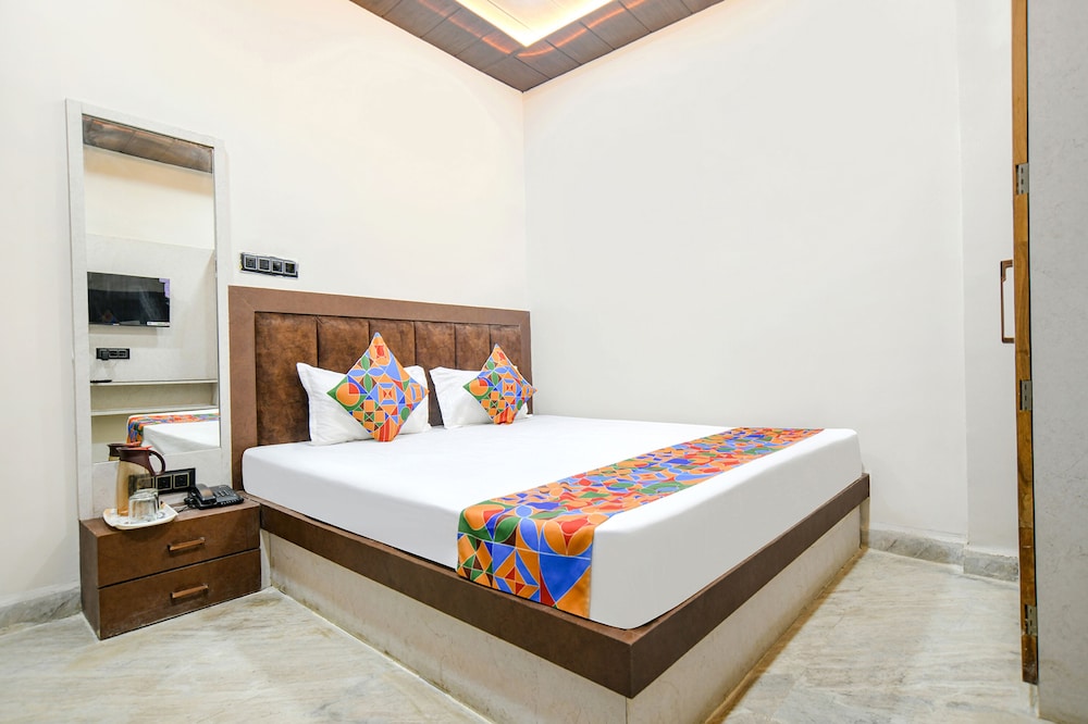 FabHotel Shiva Grand