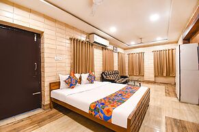 FabHotel Golden Suites