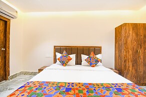 FabHotel Golden Suites