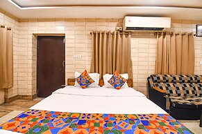 FabHotel Golden Suites