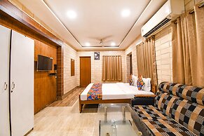 FabHotel Golden Suites