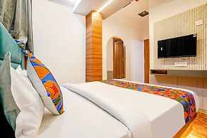 Fabhotel Max