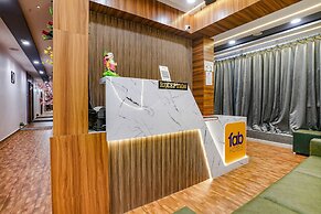 Fabhotel Max