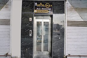 Fabhotel Max