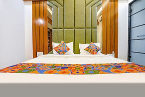 Fabhotel Max