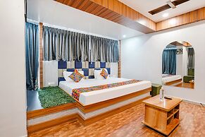 Fabhotel Max