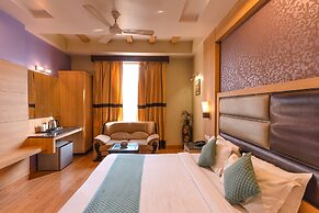 Fabhotel Prime Aroma Residency