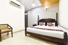 Fabhotel Harsh Palace