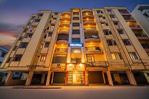 Fabhotel Maadhavam Residence