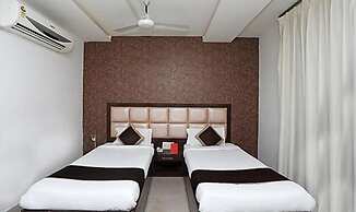 Fabhotel Taj Castle