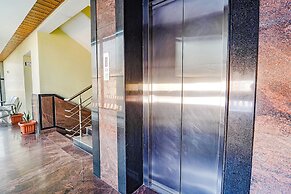 Fabhotel Slv Grand