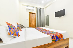Fabhotel Living