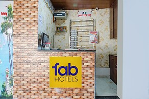 Fabhotel Spot Light