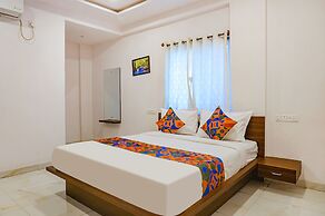 Fabhotel Spot Light