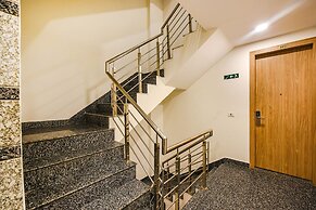 Fabhotel Royal Residency I