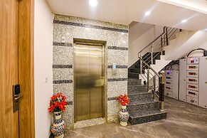 Fabhotel Royal Residency I