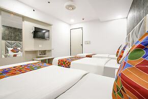 Fabhotel Grey Sky
