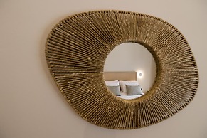 Topos Suites