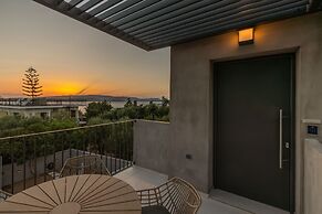 Topos Suites